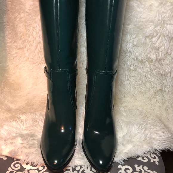 💚🐲Vince Camuto Mallard Green and Gold Heeled Boots size 7M NWOB🐲💚 - Picture 11 of 16